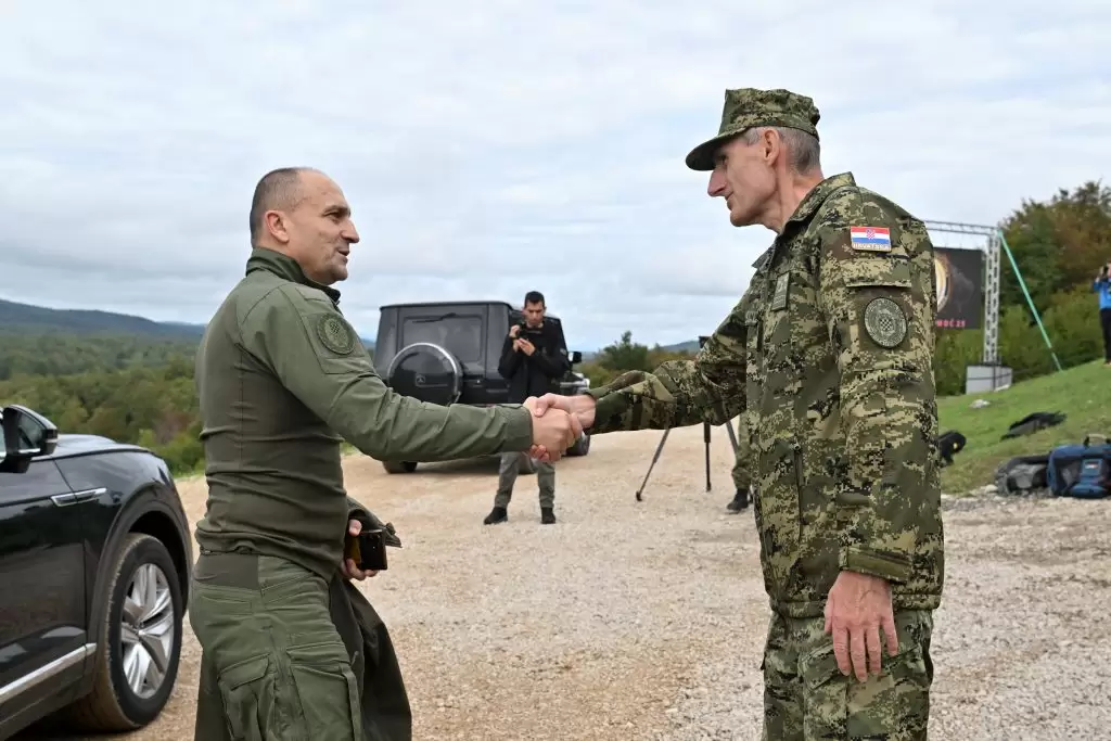 54793873356 0137435151 o