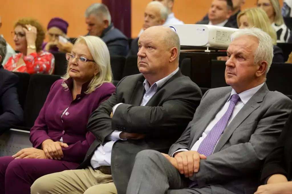 mh bolnica s pecatom 8419