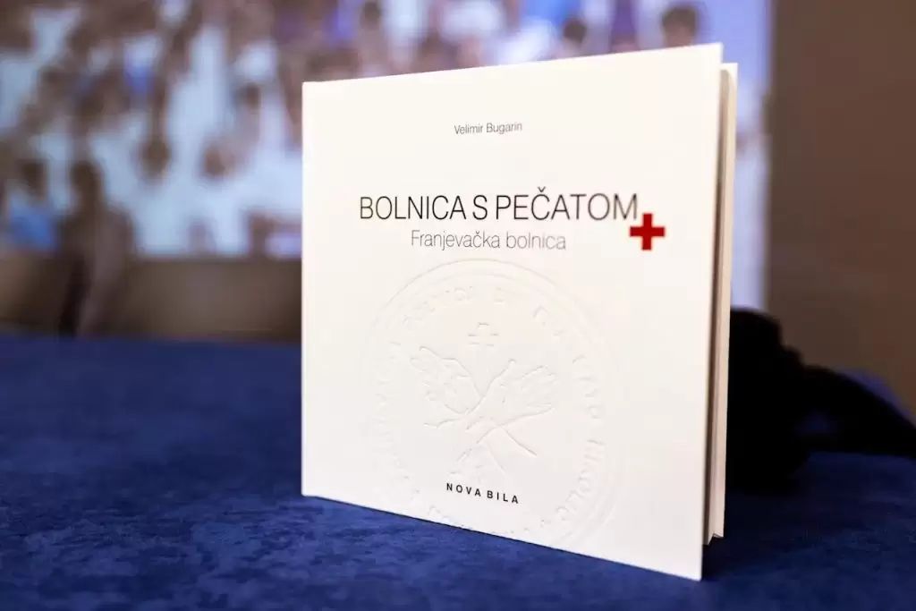 ezgif 2b748c9687abf9