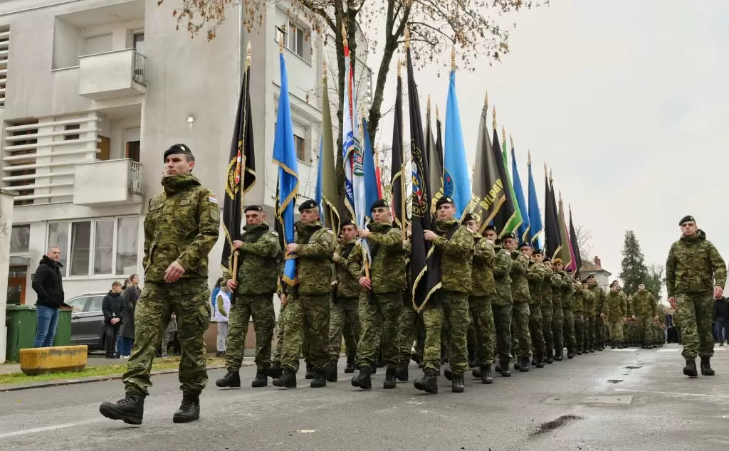 584369464 1401817721300358 1695593526750134527 n