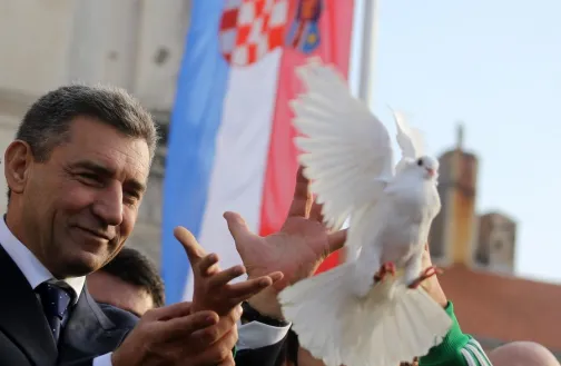 9d0c780a2845621d17bd896ab20328c1